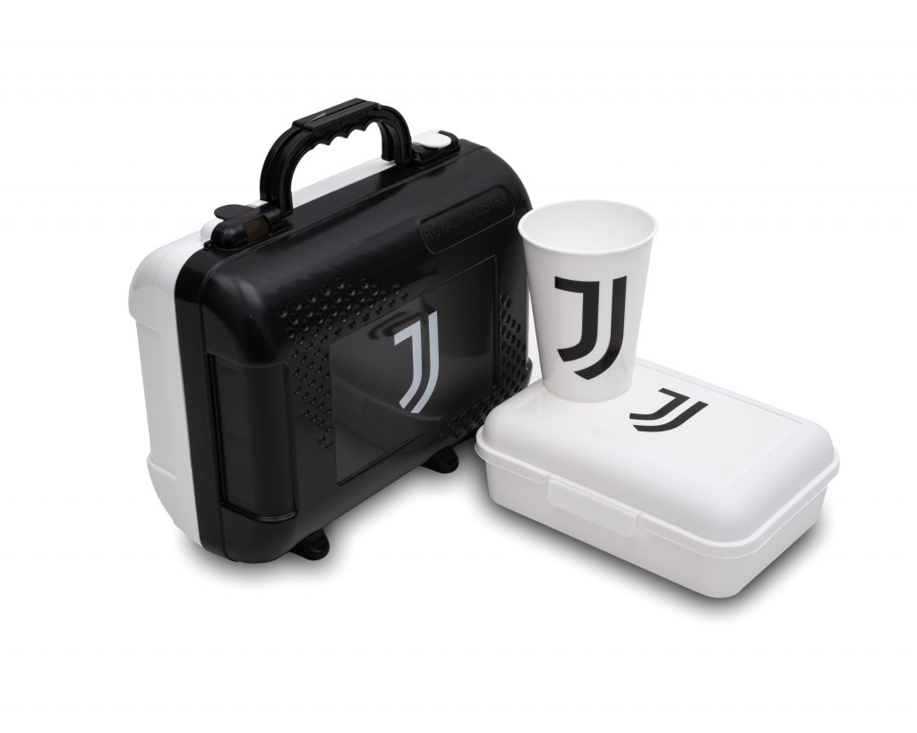 JUVE - CASE1 (4) WITH ACCESSORIES