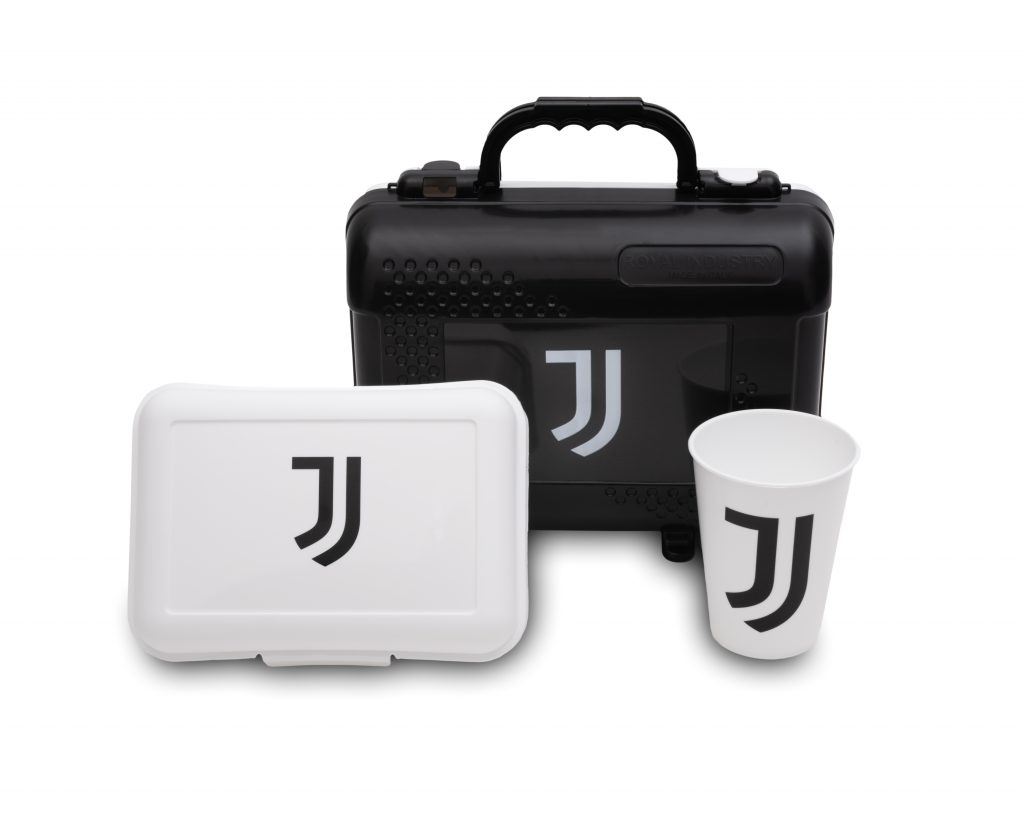 JUVE - CASE1 (6) WITH ACCESSORIES